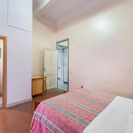 Castiglia 3*