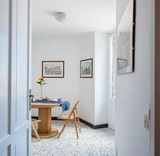 ゲストハウス Castiglia